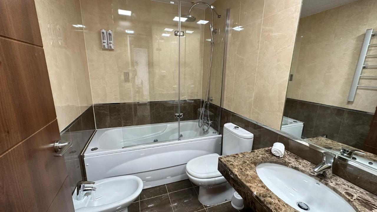 Vitania Resort La Cala Apartment มาลากา ภายนอก รูปภาพ